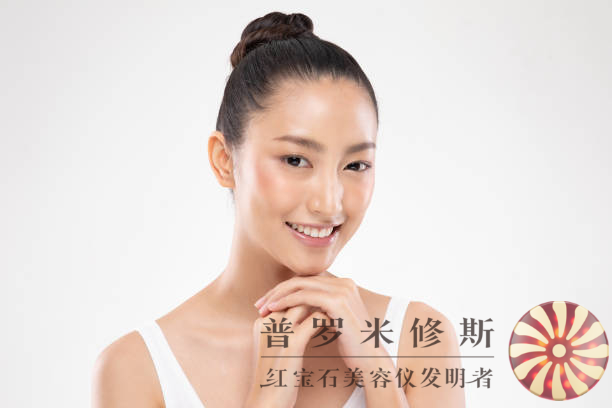 法令紋美容儀大熱銷！新一代科技助你平滑肌膚紋路