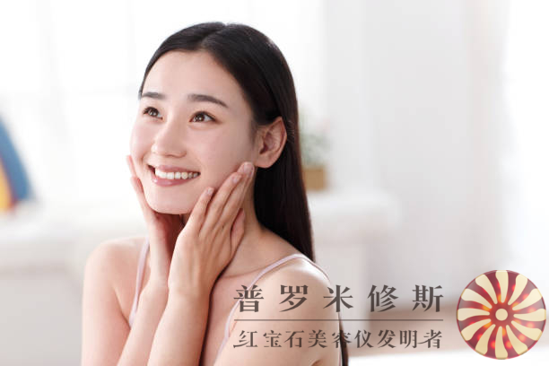 打破時(shí)光限制！神奇提拉緊致美容儀曝光