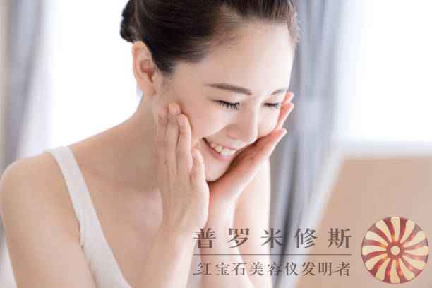 低價(jià)高效，皮膚緊致美容儀助你恢復(fù)緊致彈力肌膚！