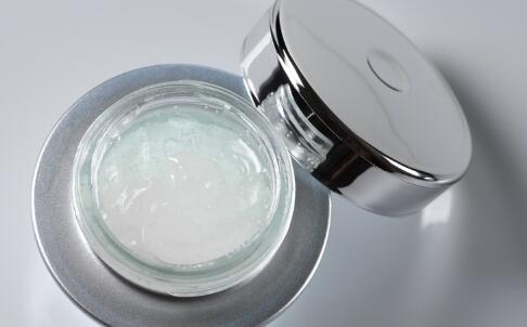 蘋(píng)果皮妙用，祛除痘印煩惱！