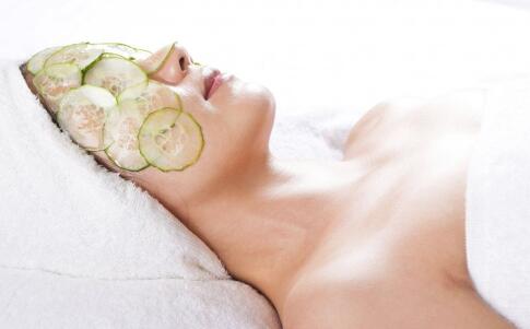 春季美膚大作戰(zhàn)：3招教你輕松擊退黃臉婆，恢復(fù)肌膚白皙光彩！