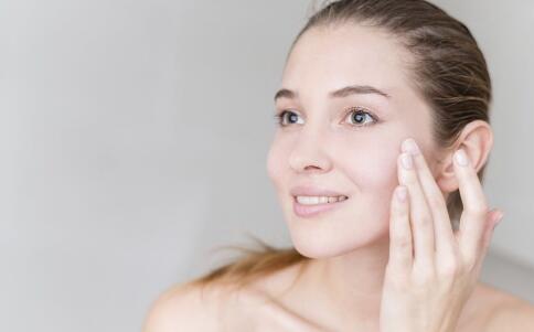 4個最有效的祛斑秘方讓臉部肌膚更通透無暇