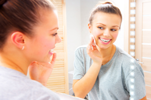 牙膏洗臉能祛斑嗎