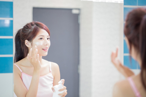 臉頰長(zhǎng)斑什么原因