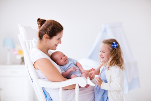 新生兒黑色胎記是怎么造成的