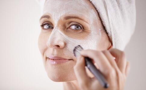 祛除臉上5處皺紋最簡單按摩手法