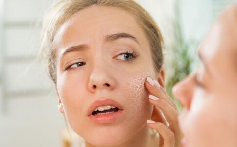 喝酒可以去除魚尾紋