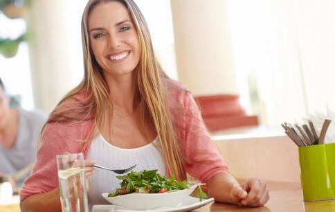 怎么吃三文魚預防皺紋