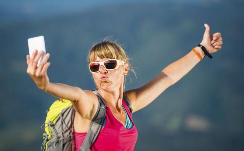 眼部長皺紋的3大原因
