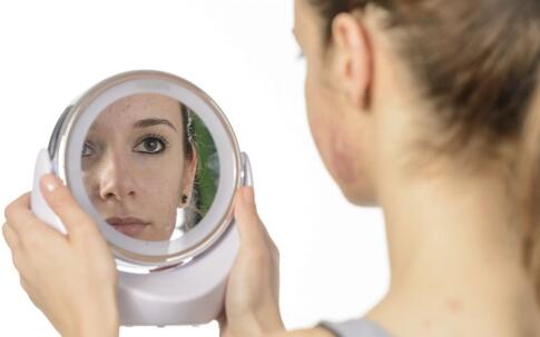 牢記11條不花錢的抗衰守則