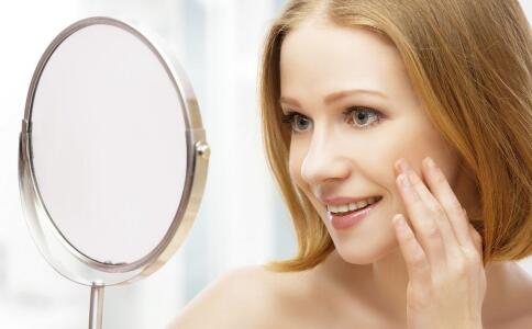 東方人皮膚衰老跡象