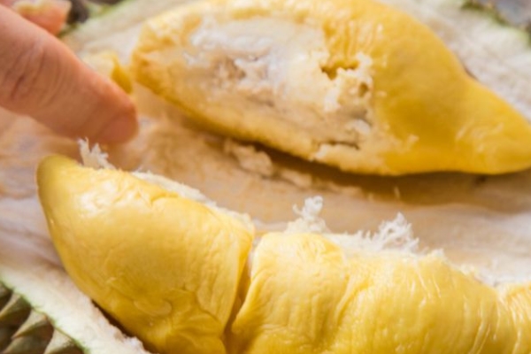 經(jīng)常吃榴蓮皮膚會很白皙嗎 長期吃榴蓮對皮膚有3大好處